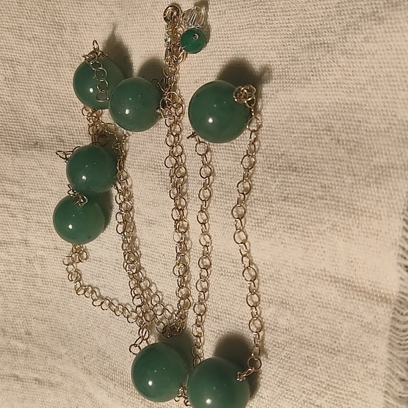 Jewelry - Necklace,925 silver chain,jade stones ,18 inches long
